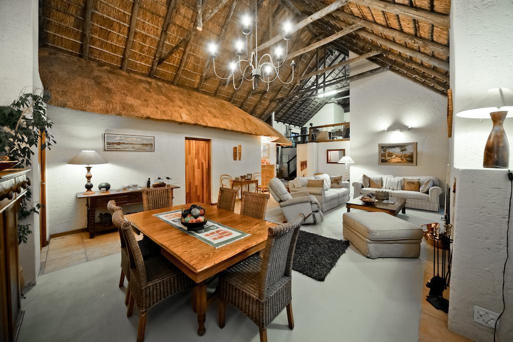 50 On Shepherd Boutique Guest House Sandton Εξωτερικό φωτογραφία