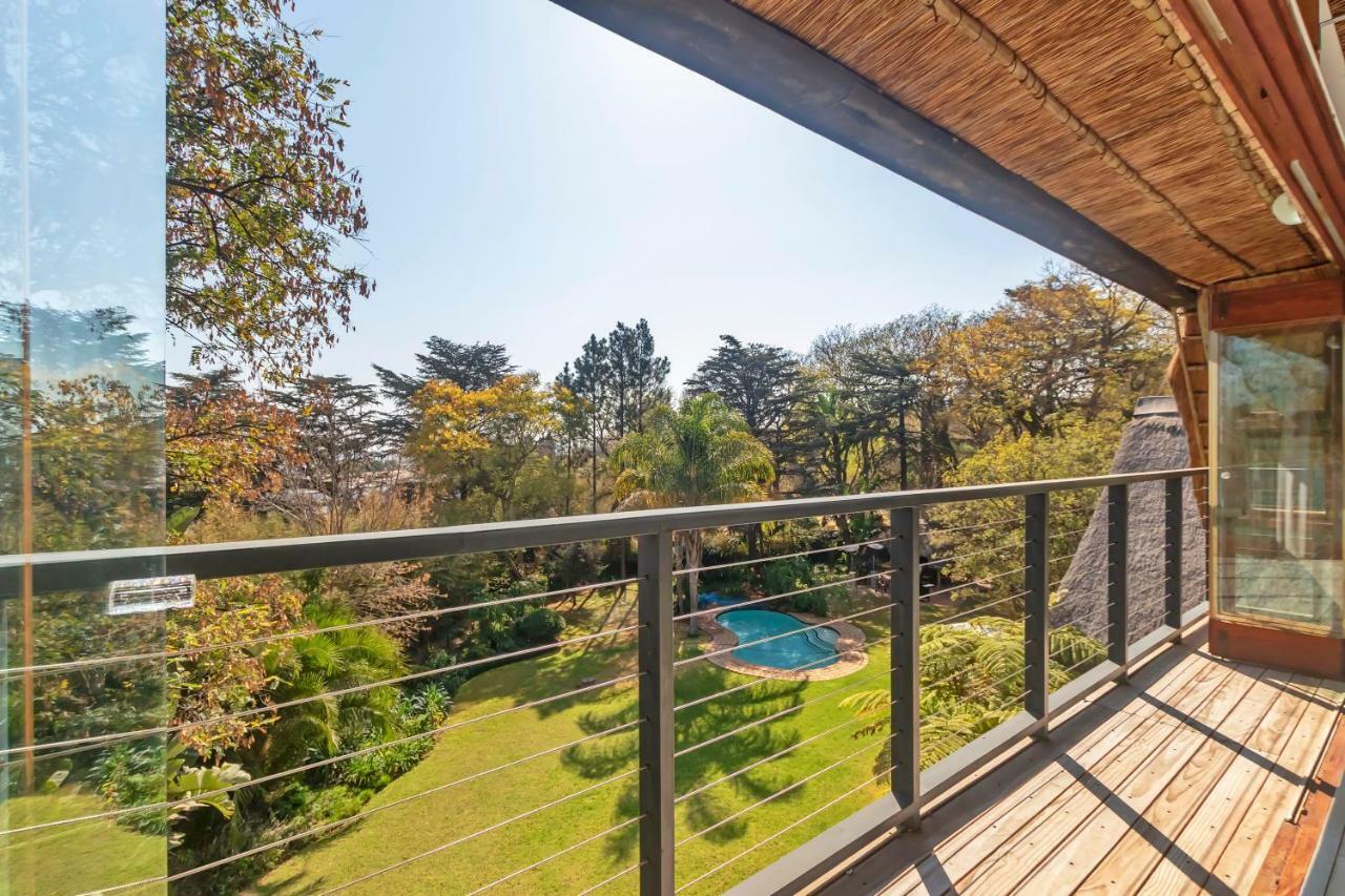 50 On Shepherd Boutique Guest House Sandton Εξωτερικό φωτογραφία