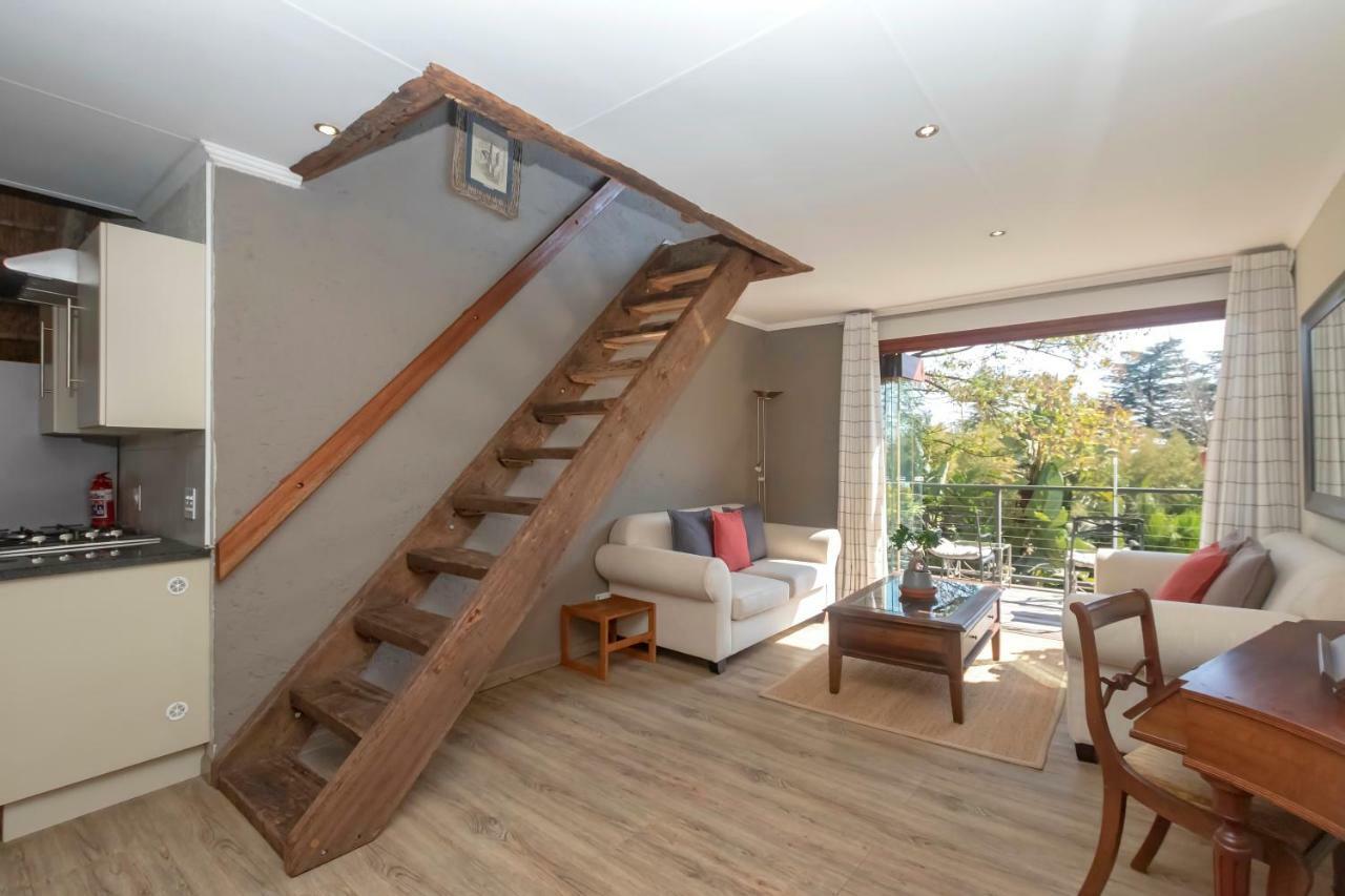 50 On Shepherd Boutique Guest House Sandton Εξωτερικό φωτογραφία