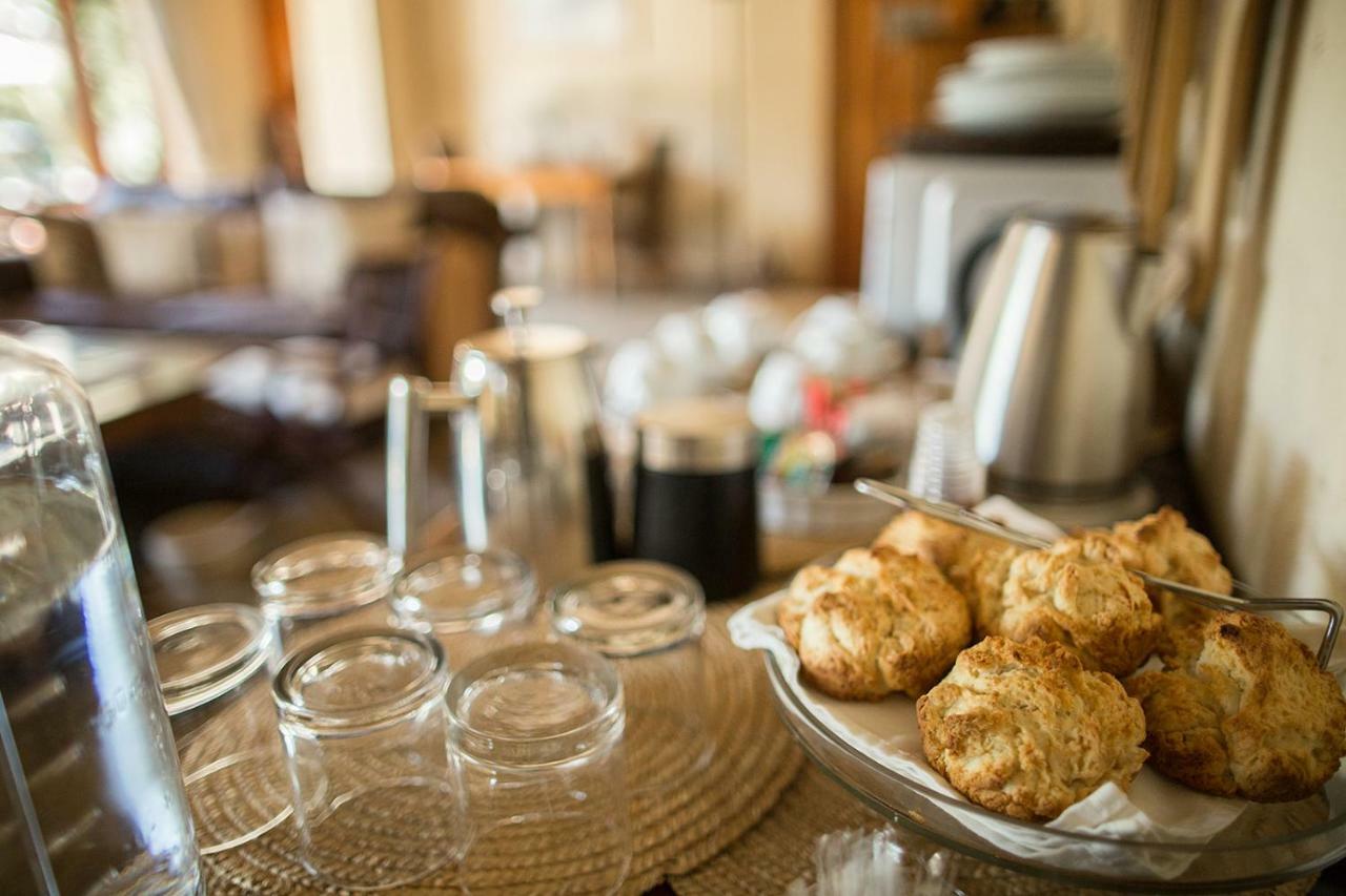 50 On Shepherd Boutique Guest House Sandton Εξωτερικό φωτογραφία